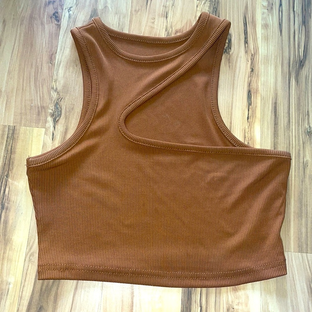 Amber/brown cropped tank top
